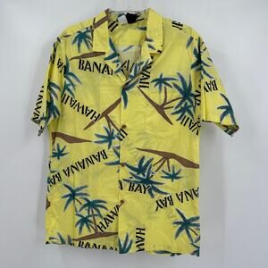 Banana Bay Mens Size L Yellow Hawaiian Shirt Palm Tree Print Coastal Resort Tiki